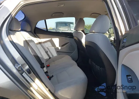 2013 Kia Optima Lx z USA, uszkodzony, nr VIN 5XXGM4A76DG194138